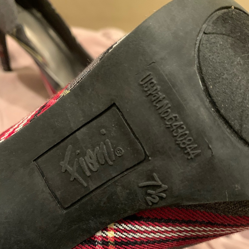 Plaid pumps - Picture 7 of 10